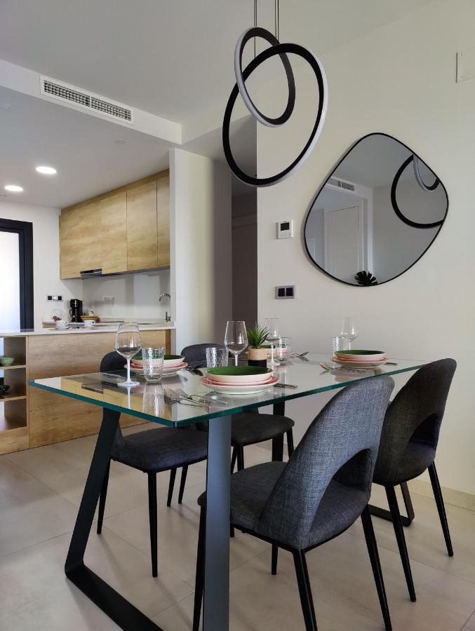 Sunset Waves Superb Apartments 베니돔 외부 사진