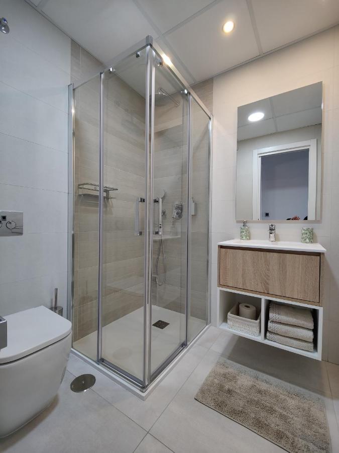 Sunset Waves Superb Apartments 베니돔 외부 사진