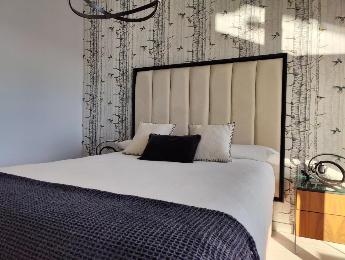 Sunset Waves Superb Apartments 베니돔 외부 사진