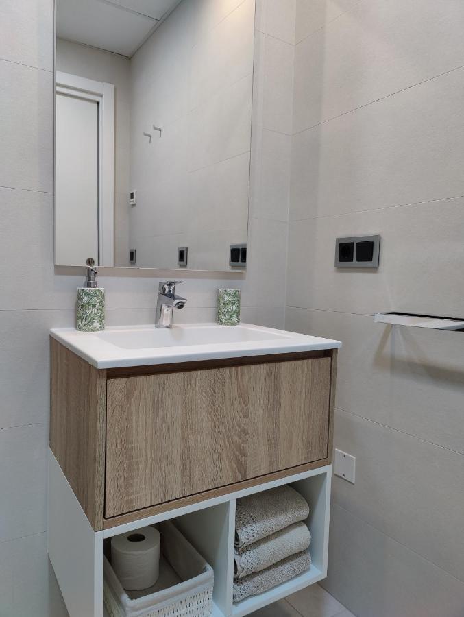 Sunset Waves Superb Apartments 베니돔 외부 사진