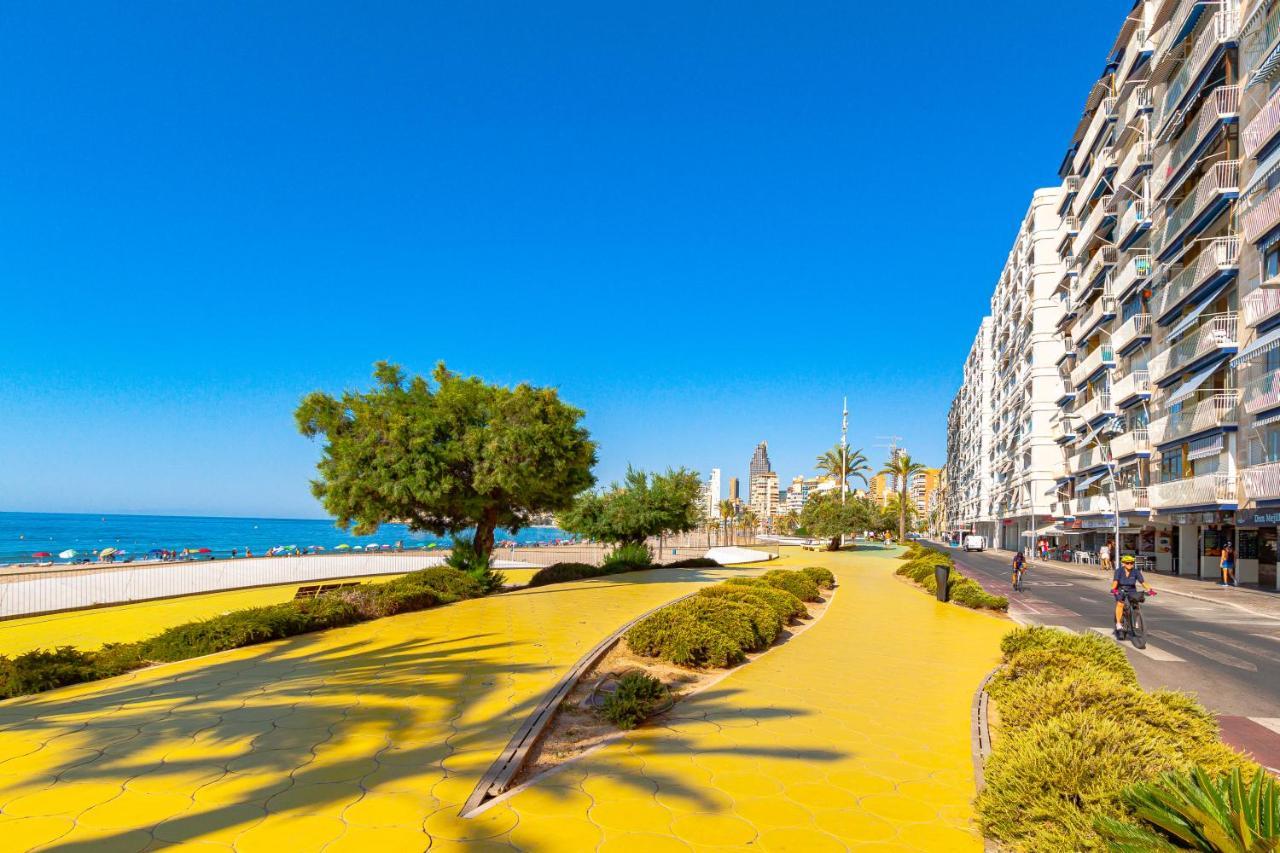 Sunset Waves Superb Apartments 베니돔 외부 사진